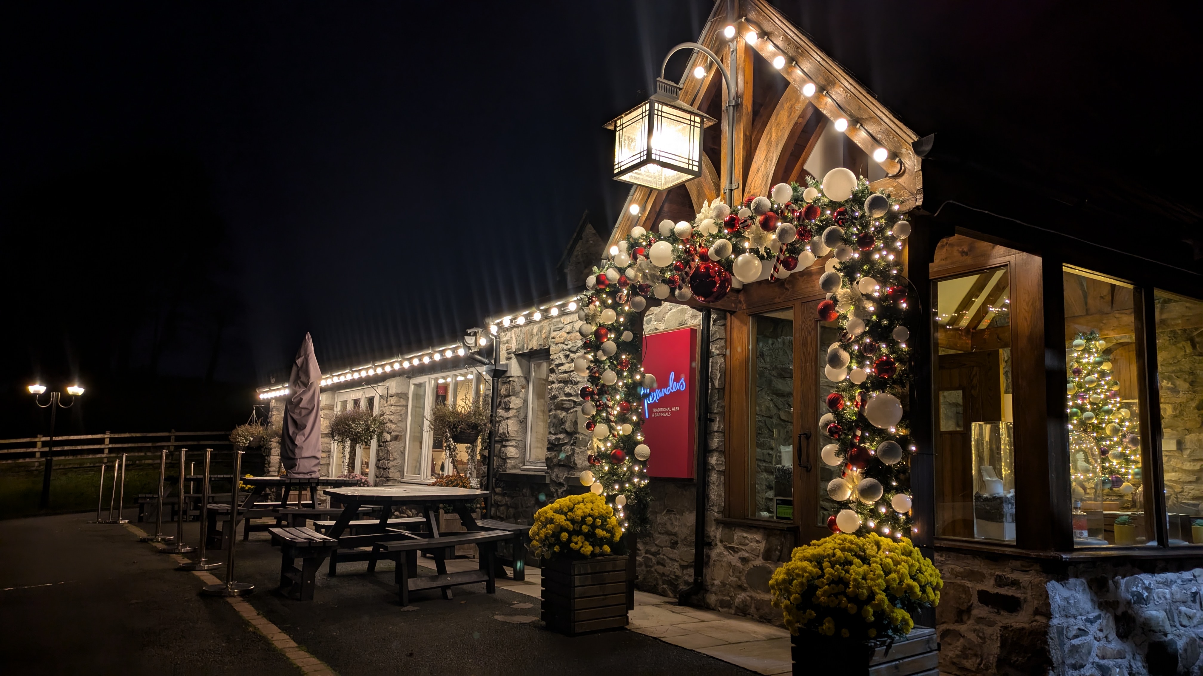 PUB CHRISTMAS PARTY.NIGHT